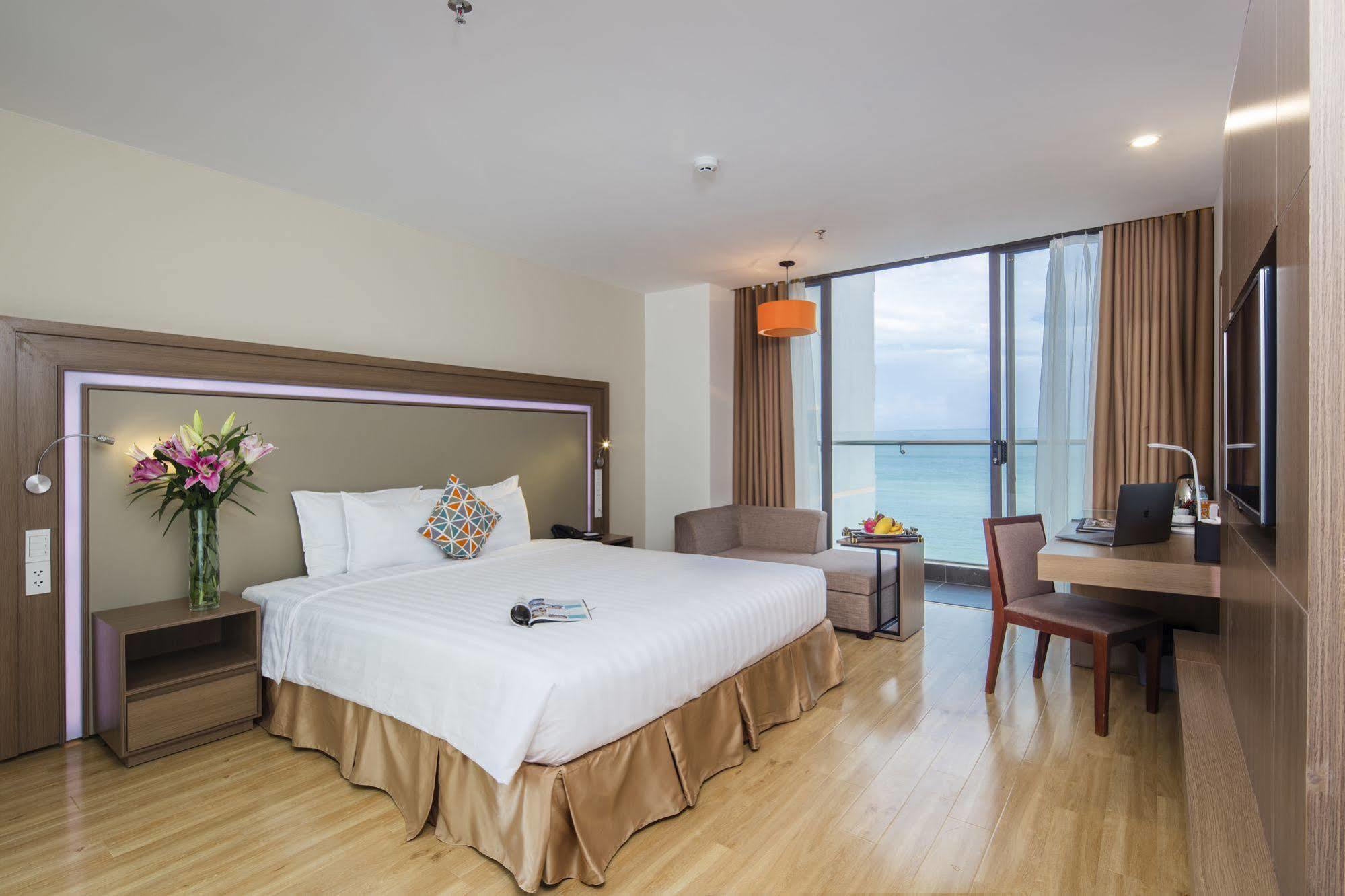 King Town Grand Hotel & Wedding Center Nha Trang Dış mekan fotoğraf